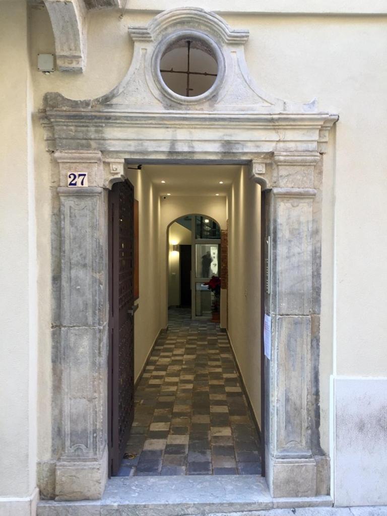 Della Cuba Vacanze Trapani Historic Center Dış mekan fotoğraf